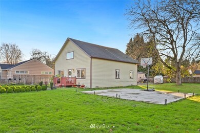 1215 30th Ave, Longview, WA 98632 - photo 3