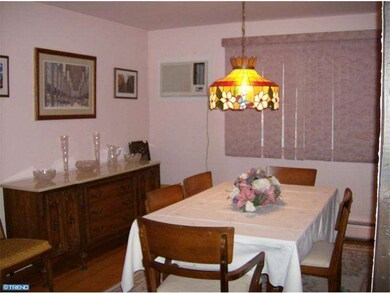 3975 Countrywood Ln, Hatboro, PA 19040 - photo 5