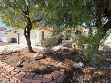 2709 Camphor Tree St, Las Vegas, NV 89108 - photo 2
