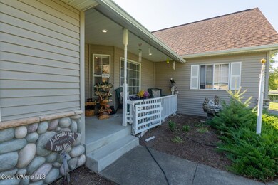 2066 E Goldleaf Ln, Coeur D Alene, ID 83815 - photo 4