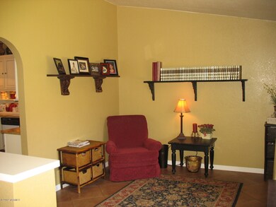 Formal Diningroom /Den