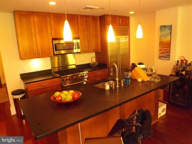 1615 N Queen St unit M405, Arlington, VA 22209 - photo 3