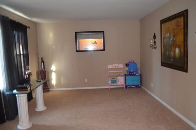 1306 Drexel Dr, Anderson, IN 46011 - photo 3