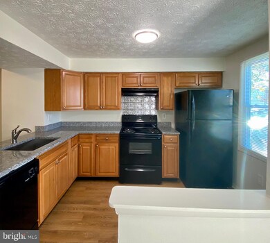 110 Argus Place unit 110, Sterling, VA 20164 - photo 5