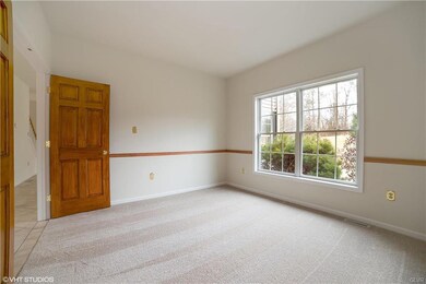 6456 Indian Creek Rd, Zionsville, PA 18092 - photo 7