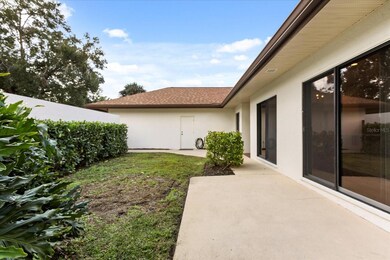 2503 Sweetwater Country Club Dr, Apopka, FL 32712 - photo 4