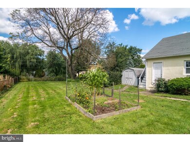 323 Union St, Doylestown, PA 18901 - photo 2