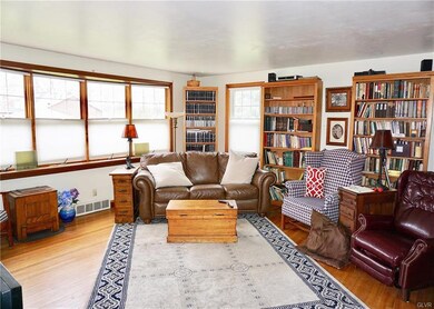 210 S 8th St, Quakertown, PA 18951 - photo 3