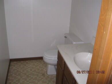 200 N Kerch St, Brooklyn, WI 53521 - photo 7