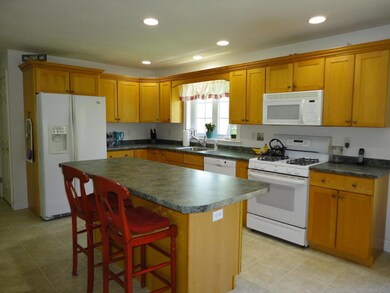 91 Ruonala Rd, Milford, NH 03055 - photo 5