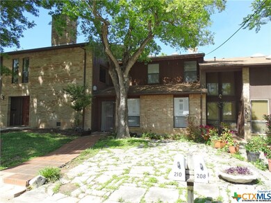 210 Scott St, San Marcos, TX 78666 - photo 2