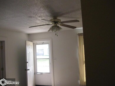 604 N 3rd Ave E, Newton, IA 50208 - photo 4