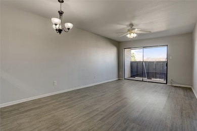 3015 Walnut Bend Ln unit 35, Houston, TX 77042 - photo 5