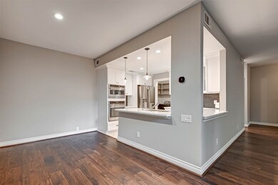 129 Litchfield Ln, Houston, TX 77024 - photo 7