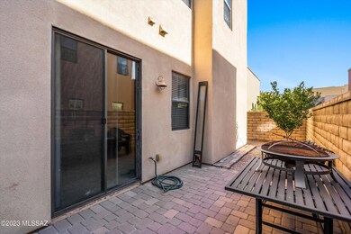 05-Patio