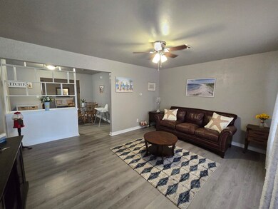 2202 W Maple Ave, Enid, OK 73703 - photo 2