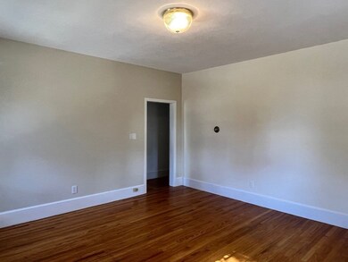 190 Walnut St unit 2, Newtonville, MA 02460 - photo 4