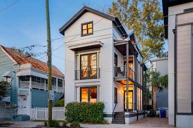 216 Coming Street