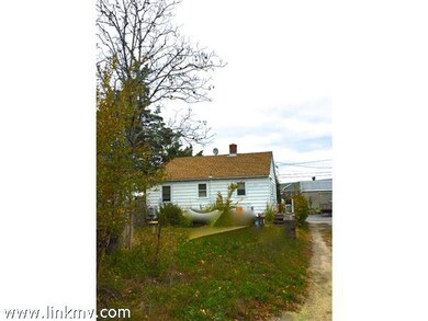 29 Lagoon Pond Rd, Vineyard Haven, MA 02568 - photo 2
