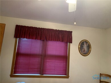 1775 N Genoa Clay Center Rd, Genoa, OH 43430 - photo 6