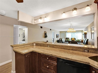 9070 Fairbanks Ln unit 2, Boca Raton, FL 33496 - photo 4