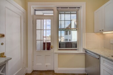 321 Tappan St unit 6, Brookline, MA 02445 - photo 7