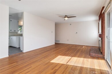 194 W Blaine St, Riverside, CA 92507 - photo 4