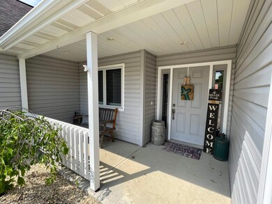 1130 Fawncrest Ct, Bluffton, IN 46714 - photo 4