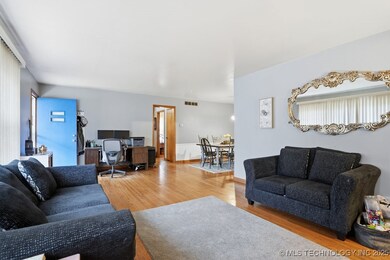 582 N Xenophon Ave, Tulsa, OK 74127 - photo 4