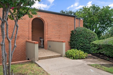 578 E Avenue J unit A, Grand Prairie, TX 75050 - photo 4