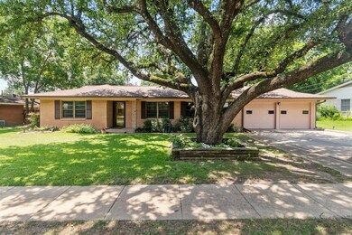 1003 Sunset Dr, Ennis, TX 75119 - photo 2