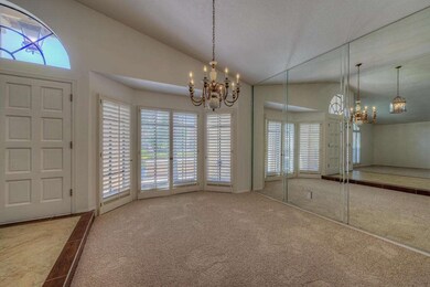 004_Dining Room