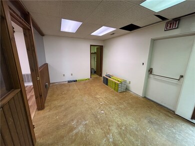 259 Pittsburgh Rd unit 4, Butler, PA 16002 - photo 6