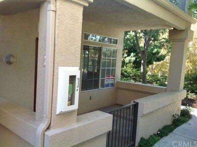Downstairs End Unit