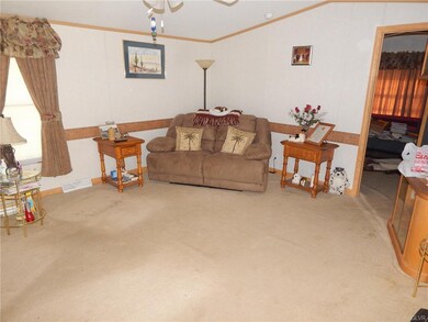 383 White Oak Ln, Bath, PA 18014 - photo 2