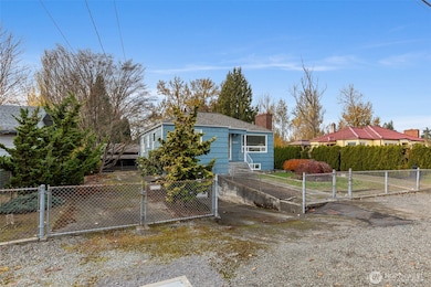 12207 14th Ave S, Seattle, WA 98168 - photo 3