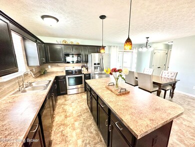 448 Lentz Ln, Mount Washington, KY 40047 - photo 6