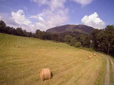 93 Circle e Ranch Rd, Burnsville, NC 28714 - photo 3