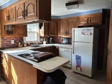 590 Henshaw St, Rochdale, MA 01542 - photo 5