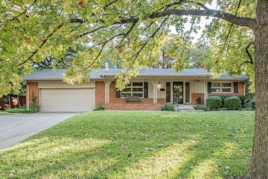 711 Briarwood Blvd, Arlington, TX 76013 - photo 2