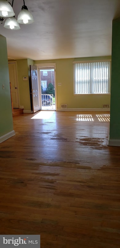 1246 Deanwood Rd, Parkville, MD 21234 - photo 7