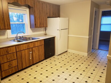 10 Corcoran Rd unit A, Burlington, MA 01803 - photo 4