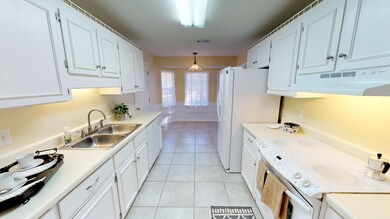 106 Tazewell Ct, Dothan, AL 36305 - photo 7