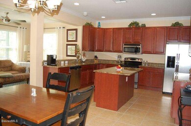 699 Mandalay eating nook by kitchen