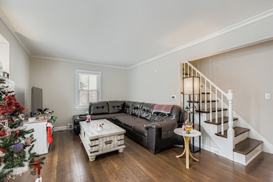 1433 Bristol Ave, Westchester, IL 60154 - photo 5