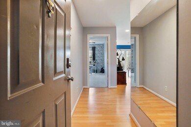 12103 Greenway Ct unit 216, Fairfax, VA 22033 - photo 7