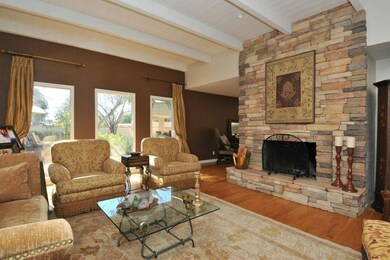 Beautiful fireplace in the Living room