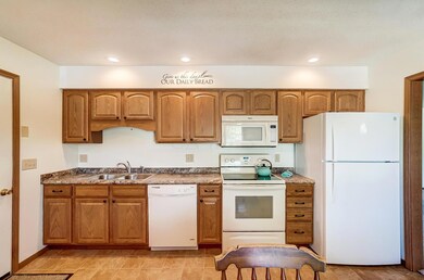 825 Hickory Hill Dr, Marysville, OH 43040 - photo 7