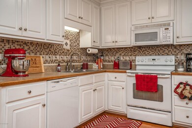 Tile backsplash