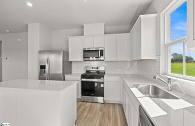 9003 Margot Place, Spartanburg, SC 29307 - photo 7